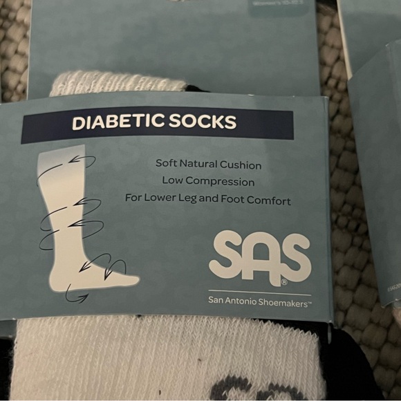 SAS Diabetic Socks Unisex NEW Large Men’s shoe size 9-11.5, women’s 10-12.5. - Picture 2 of 4